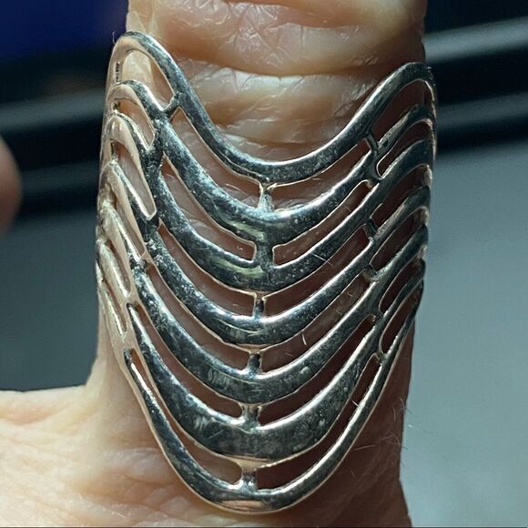925 Sterling Silver Italy Wavy Design cage style V-Style Wide Ring Size 6.5-6.75 - Picture 10 of 10